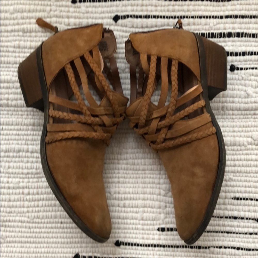 Caslon Liam Bootie
